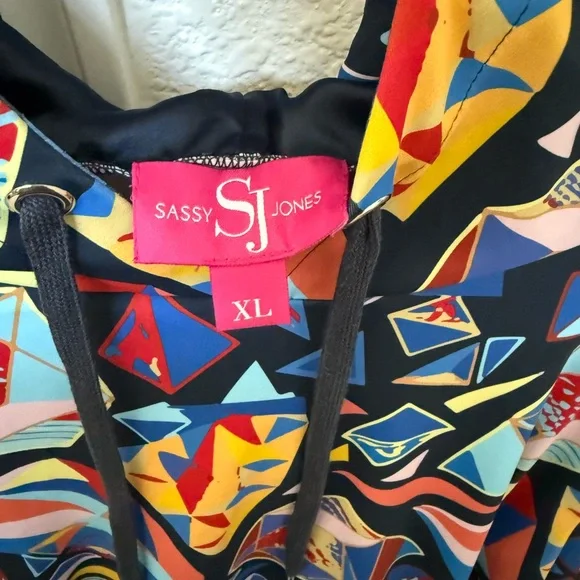 Sassy Jones Multicolor Geometric Hoodie - Picture 2 of 4